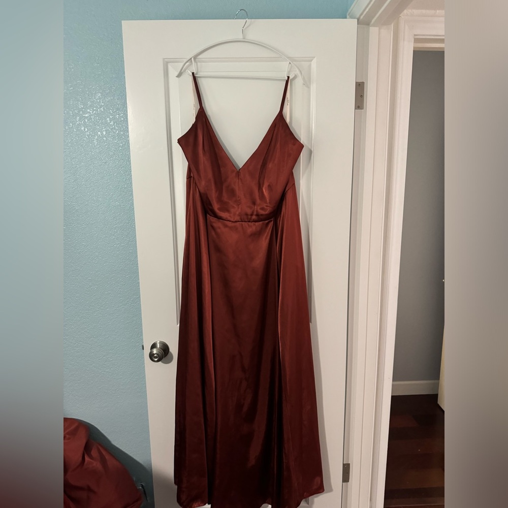 David's Bridal Cinnamon v neck a line Charmeuse dress size 22 unaltered